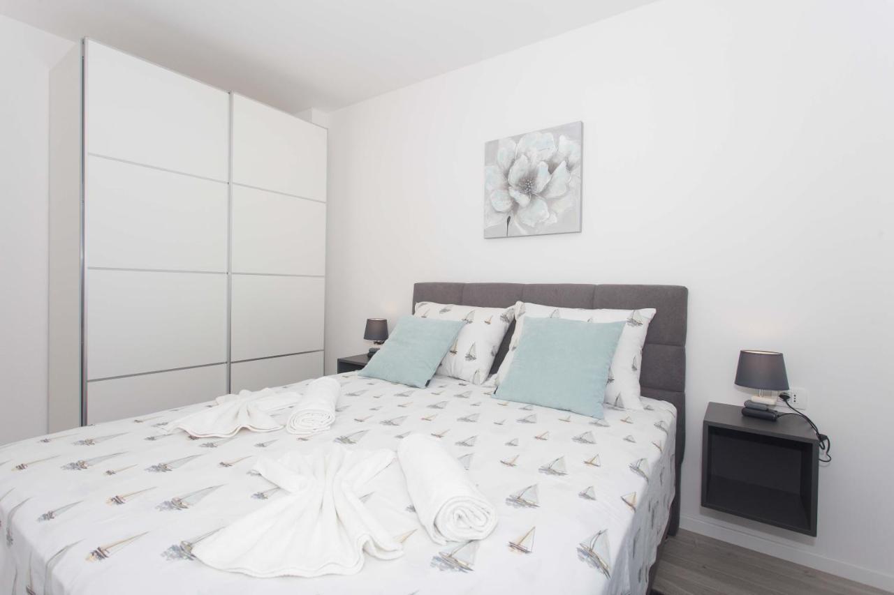 Delminium Apartamento Kaštela Exterior foto