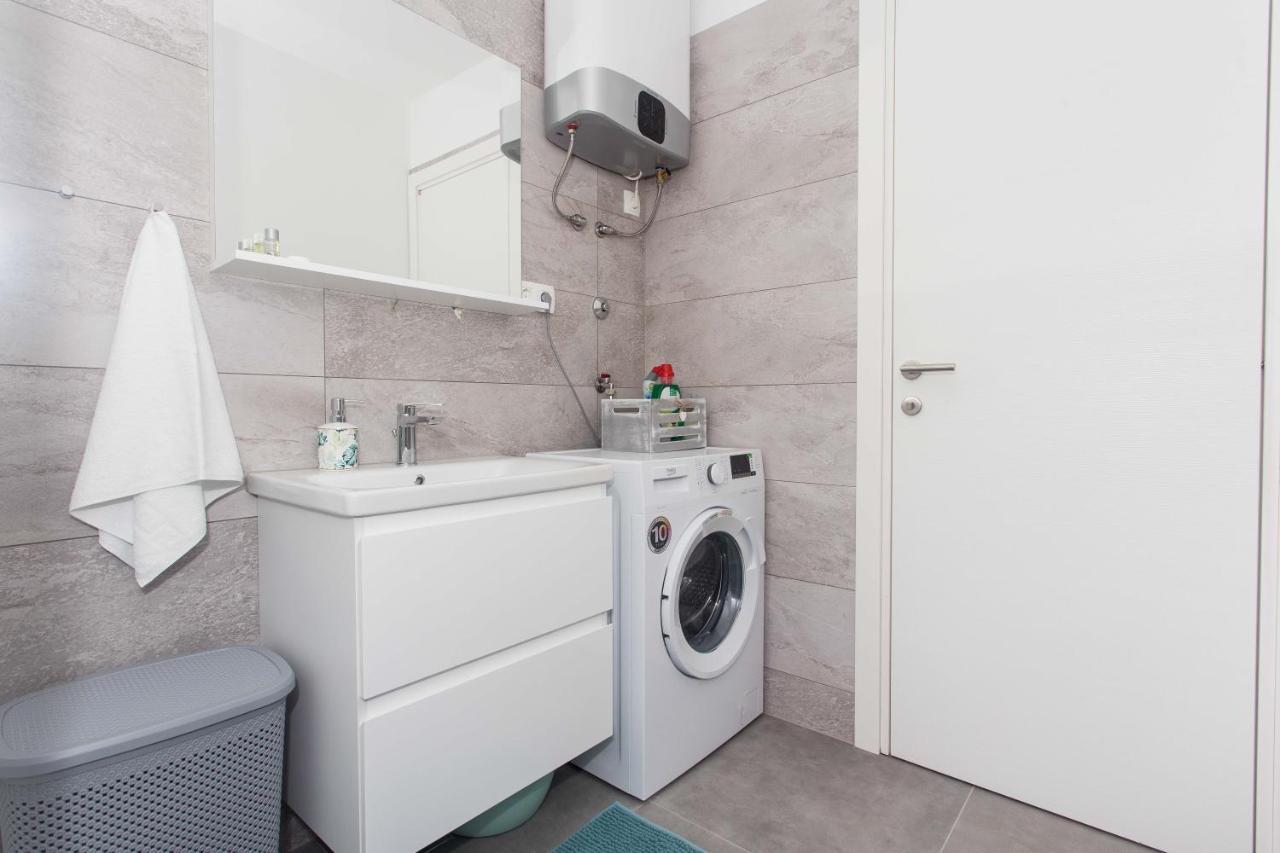 Delminium Apartamento Kaštela Exterior foto