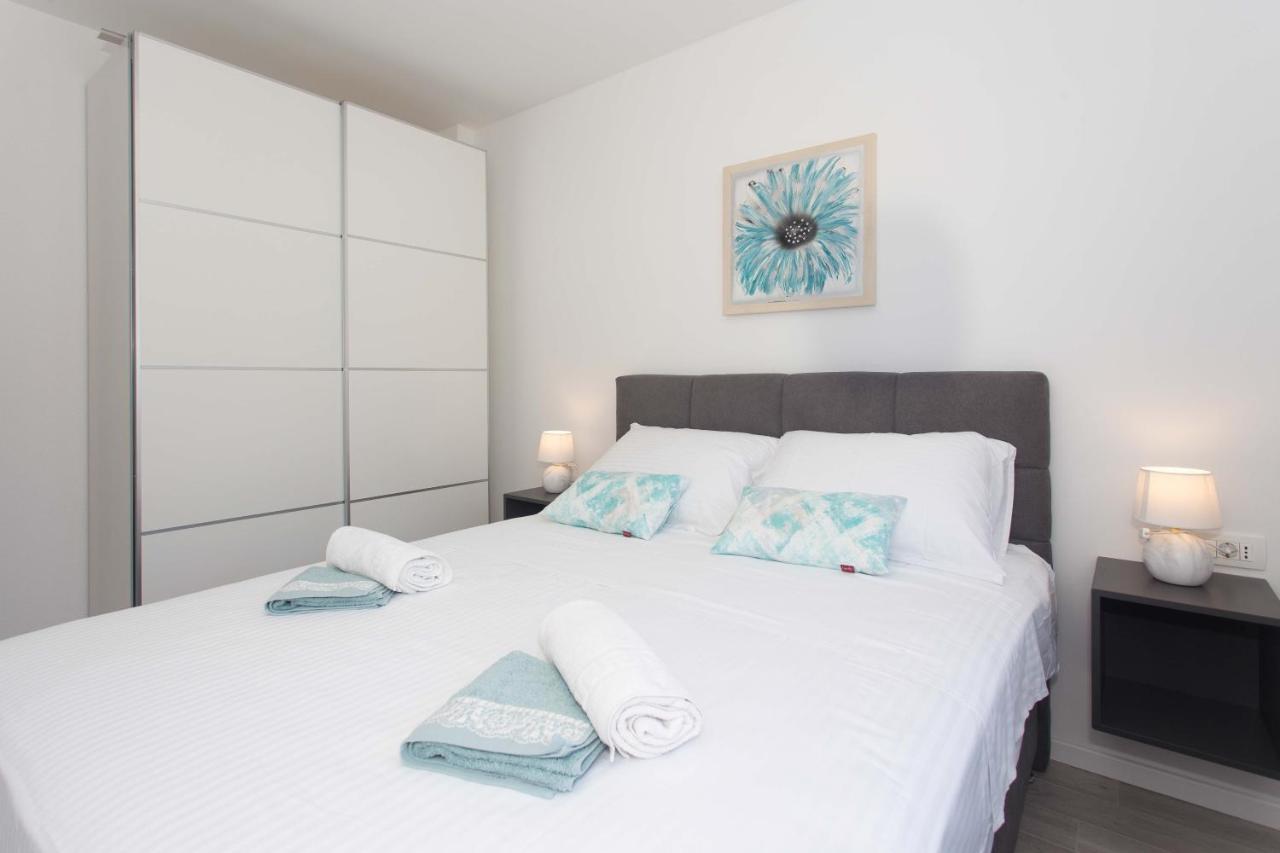 Delminium Apartamento Kaštela Exterior foto